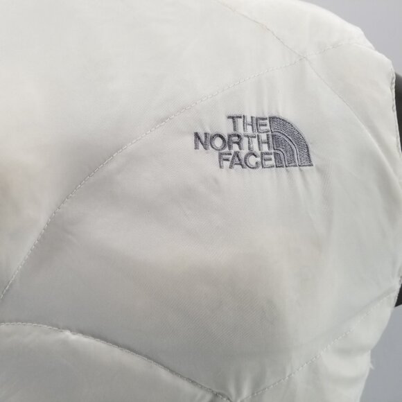 Women's The North Face TNF White Nuptse 550 Down White Puffer Vest Jacket Sz M - Picture 8 of 13